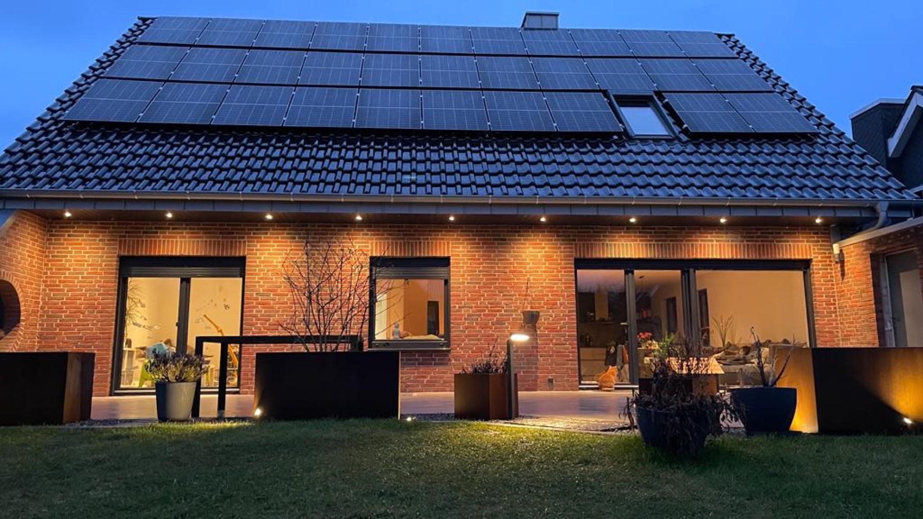 Photovoltaikanlage auf einem Wohnhaus in Kiel-Suchsdorf